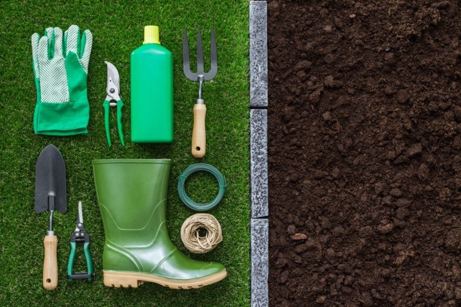 Garden accessories and plant care tools for online shoppers